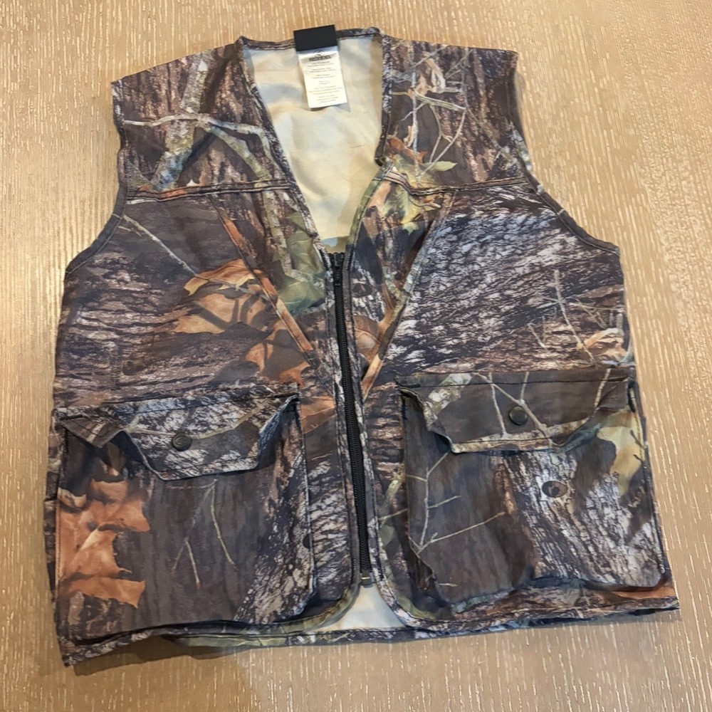 RedHead Youth One Size Camo Hunting Vest Zip Front Multi Pocket Camouflage